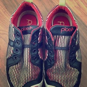Plae Shoes